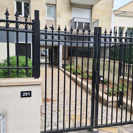 Studio A Courbevoie 92 Exterior photo